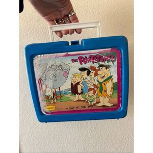 The Flinstones 1989 A Day at the Zoo plastic lunchbox Denny’s promotional collec